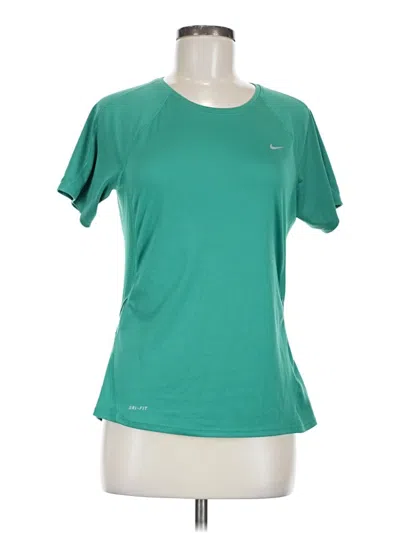 Pre-owned Nike Active T-shirt In Green