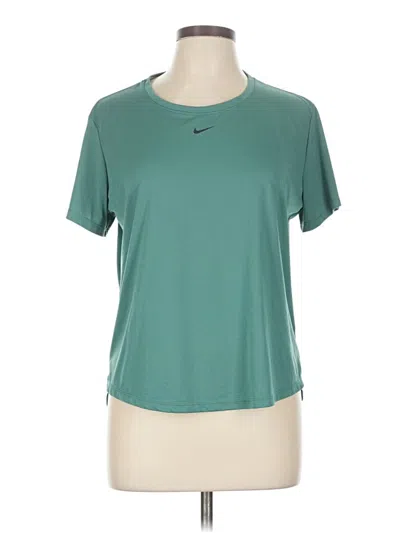 Pre-owned Nike Active T-shirt In Green