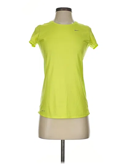 Pre-owned Nike Active T-shirt In Green