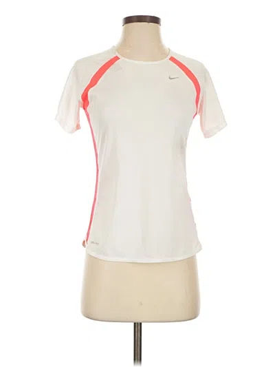 Pre-owned Nike Active T-shirt In Ivory
