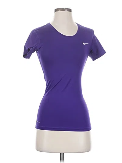 Pre-owned Nike Active T-shirt In Purple