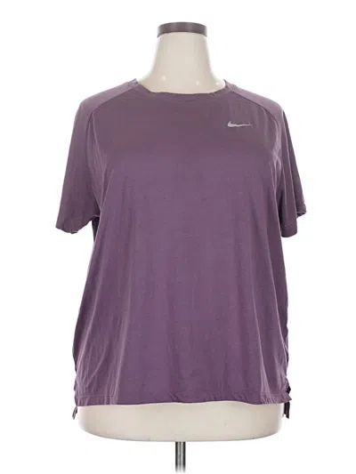 Pre-owned Nike Active T-shirt In Purple