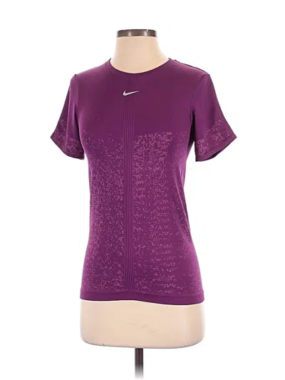 Pre-owned Nike Active T-shirt In Purple