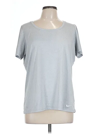 Pre-owned Nike Active T-shirt In Silver