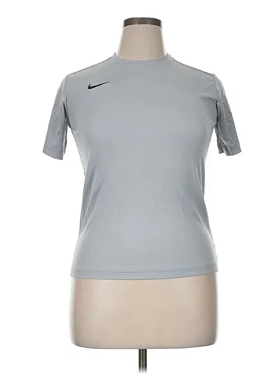 Pre-owned Nike Active T-shirt In Silver
