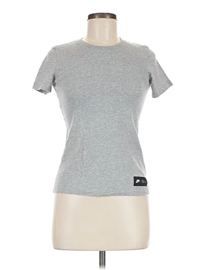 Pre-owned Nike Active T-shirt In Silver