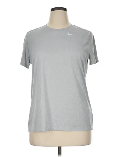 Pre-owned Nike Active T-shirt In Silver