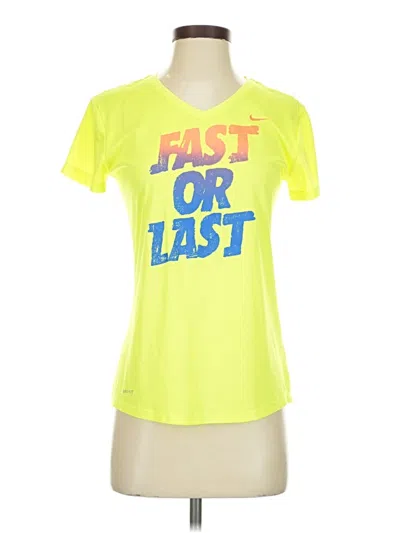 Pre-owned Nike Active T-shirt In Yellow