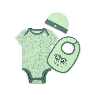 Nike Adventure Doodle Baby (0-9m) 3-piece Bodysuit Box Set In Green
