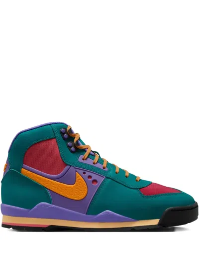 Nike Air Baltoro Sp Sneakers In Green