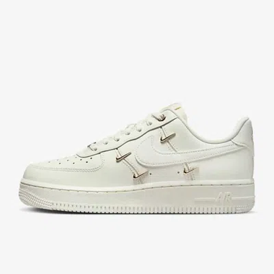 Nike 耐克女鞋air Force 1 Af1 白金四钩 空军一号低帮板鞋fv3654-111 In White