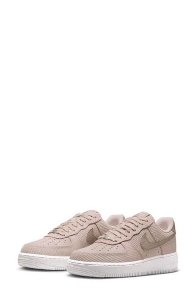 NIKE NIKE AIR FORCE 1 '07 BASKETBALL SNEAKER