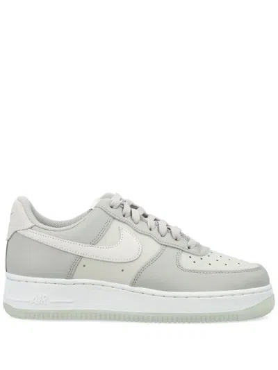 NIKE AIR FORCE 1 '07 SNEAKERS