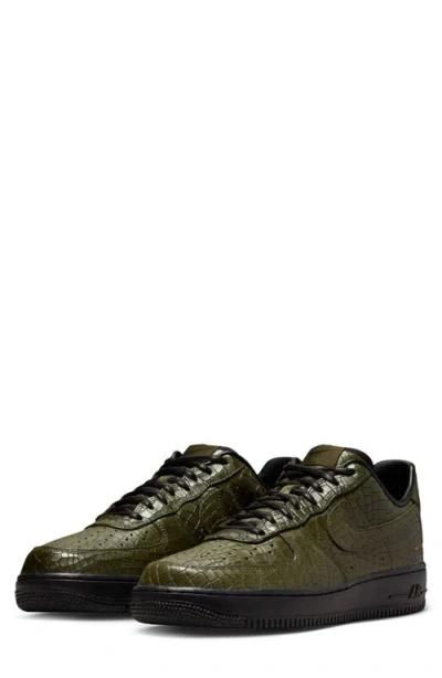 Nike Air Force 1 '07 Lv8 Basketball Sneaker In Green