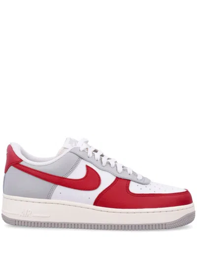 Nike Air Force 1 '07 Lv8 Sneakers In Rot