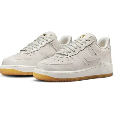 NIKE NIKE AIR FORCE 1 '07 LX SNEAKER