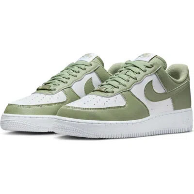 Nike Air Force 1 '07 Se Sneaker In Multi