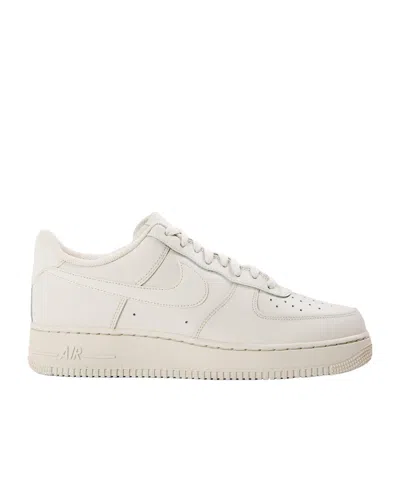 Nike Air Force 1 07 Shoes In White