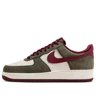 NIKE NIKE AIR FORCE 1 LOW '07 LV8 'CARGO KHAKI PALE IVORY DARK TEAM RED'