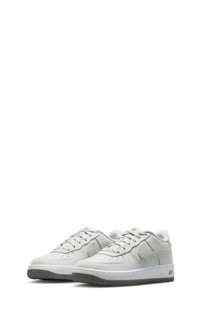 Nike Air Force 1 Lv8 4