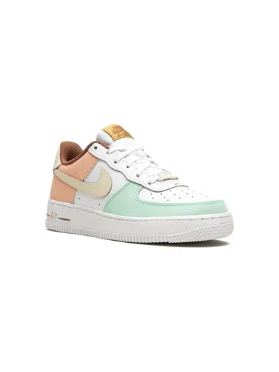 Nike Kids' Air Force 1 Lv8 Low-top Sneakers In White