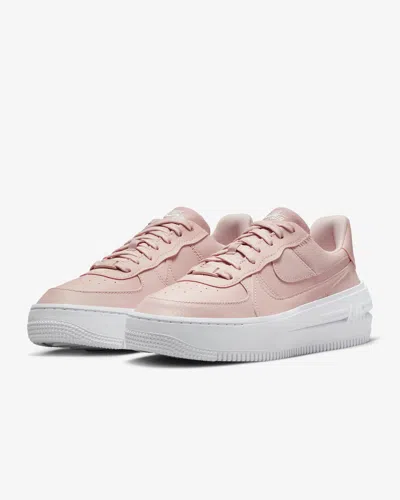 NIKE AIR FORCE 1 PLT. AF. ORM DJ9946-602 WOMEN PINK OXFORD WHITE LEATHER SHOE OF32