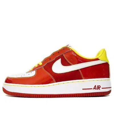 Nike Air Force 1 Sneakers In Red