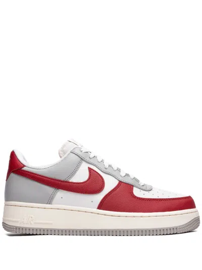NIKE NIKE AIR FORCE 1 运动鞋
