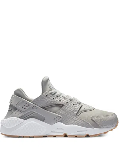 Nike Air Huarache Run Se "light Bone" Sneakers In Gray