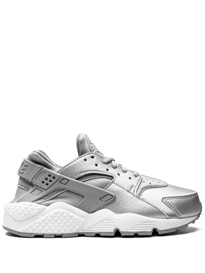 Nike Air Huarache Run Se Sneakers In Grey