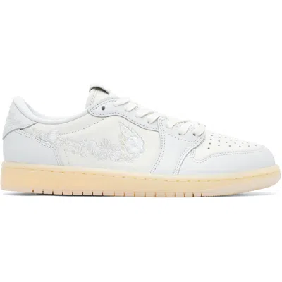 Nike オフホワイト Air Jordan 1 Low Og スニーカー In White