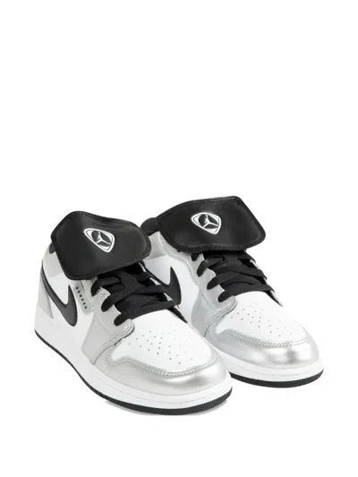 Nike Kids' Air Jordan 1 Low Se Sneakers In White