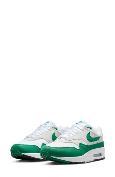 Nike Air Max 1 '87 Sneaker In Green/malachite/white