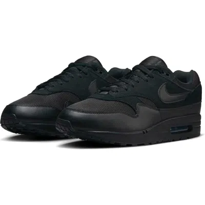 Nike Air Max 1 Essential Sneaker