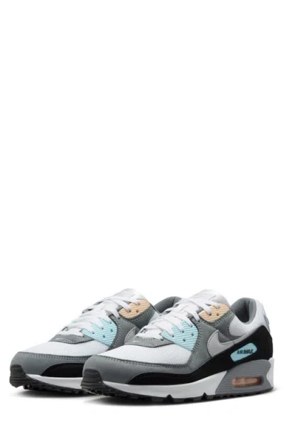 Nike Air Max 90 Sneaker