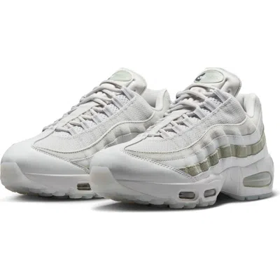 Nike Air Max 95 Sneakers In Photon Dust/jade/silver