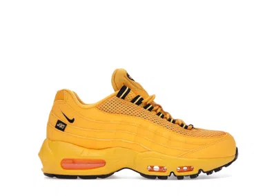 Pre-owned Nike Air Max 95 Nyc Taxi Sneakers In Yellow/black