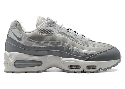 Pre-owned Nike Air Max 95 Se Big Bubble Silver (women's) Sneakers In Grey Fog/metallic Silver/particle Grey