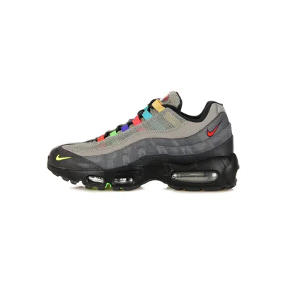 Nike Air Max 95 Se Light Charcoal/university Red/black Men's Low Shoe