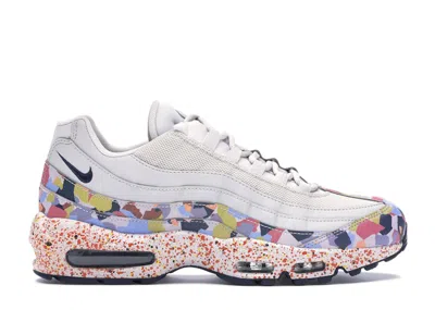 Pre-owned Nike Air Max 95 Se (women's) Sneakers In Vast Grey/midnight Navy Blue In Multi