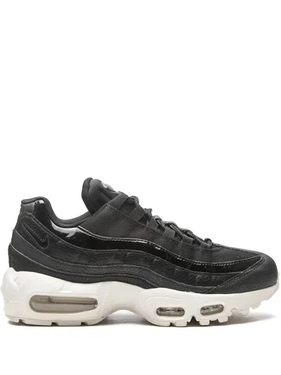 Nike Air Max 95 Sneakers In Schwarz