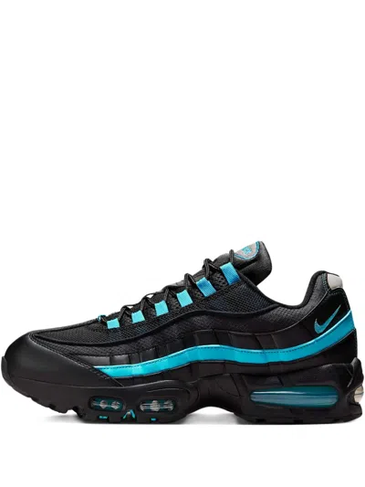Nike Air Max 95 Trainers In Black