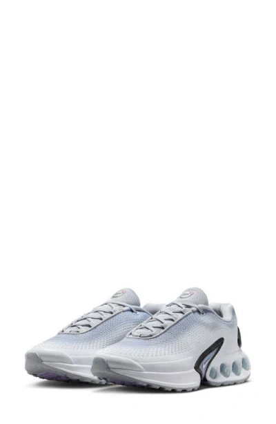 Nike Air Max Dn Premium Sneaker (women