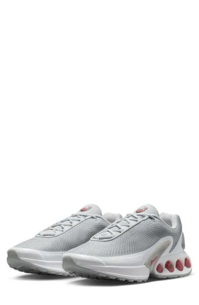 Nike Air Max Dn Sneaker In Gray