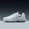 Nike Men's Air Max Dn8 Casual Shoes In White