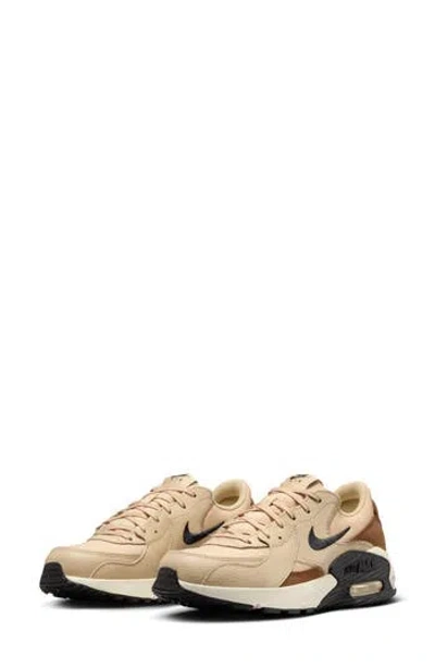 Nike Air Max Excee Sneaker In Sesame/black/tan