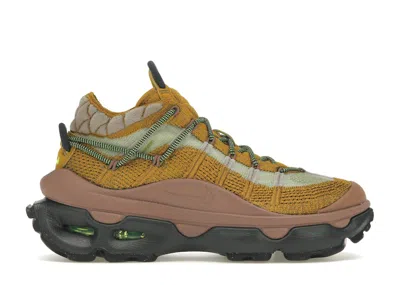 Pre-owned Nike Air Max Flyknit Venture (women's) Sneakers In Bronzine/volt/smokey Mauve