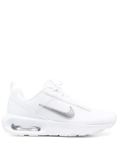 Nike Air Max Intrlk Lite Sneaker In White/ Metallic Silver