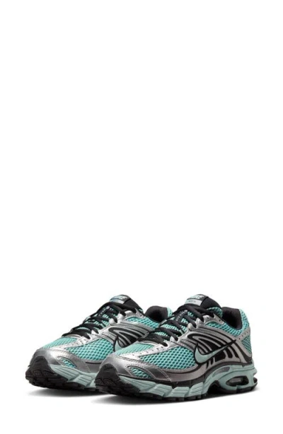 Nike Air Max Moto 2k Sneaker