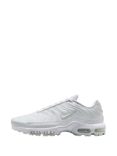 Nike Air Max Plus G Low-top Sneakers In White